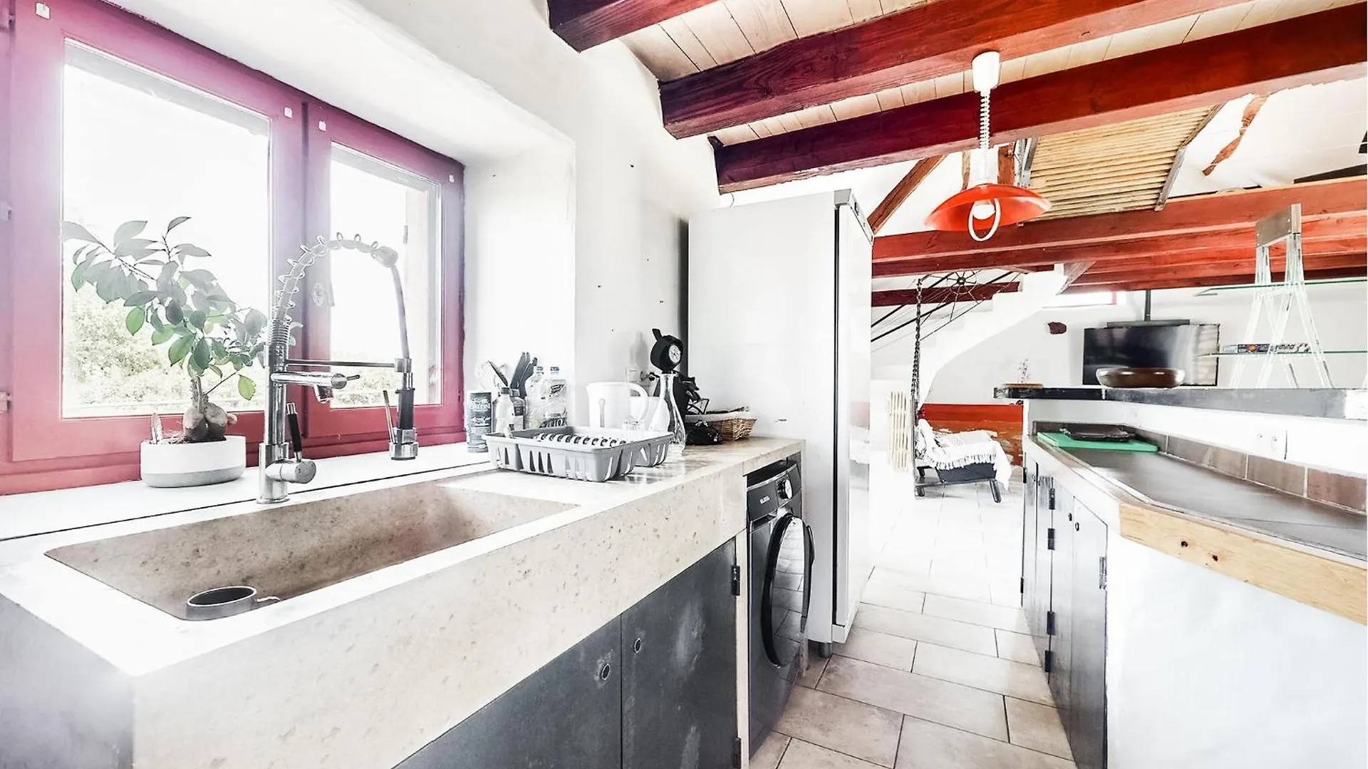 4 Bedroom Pet Friendly Home In Carlucet 0*,  Frankrijk