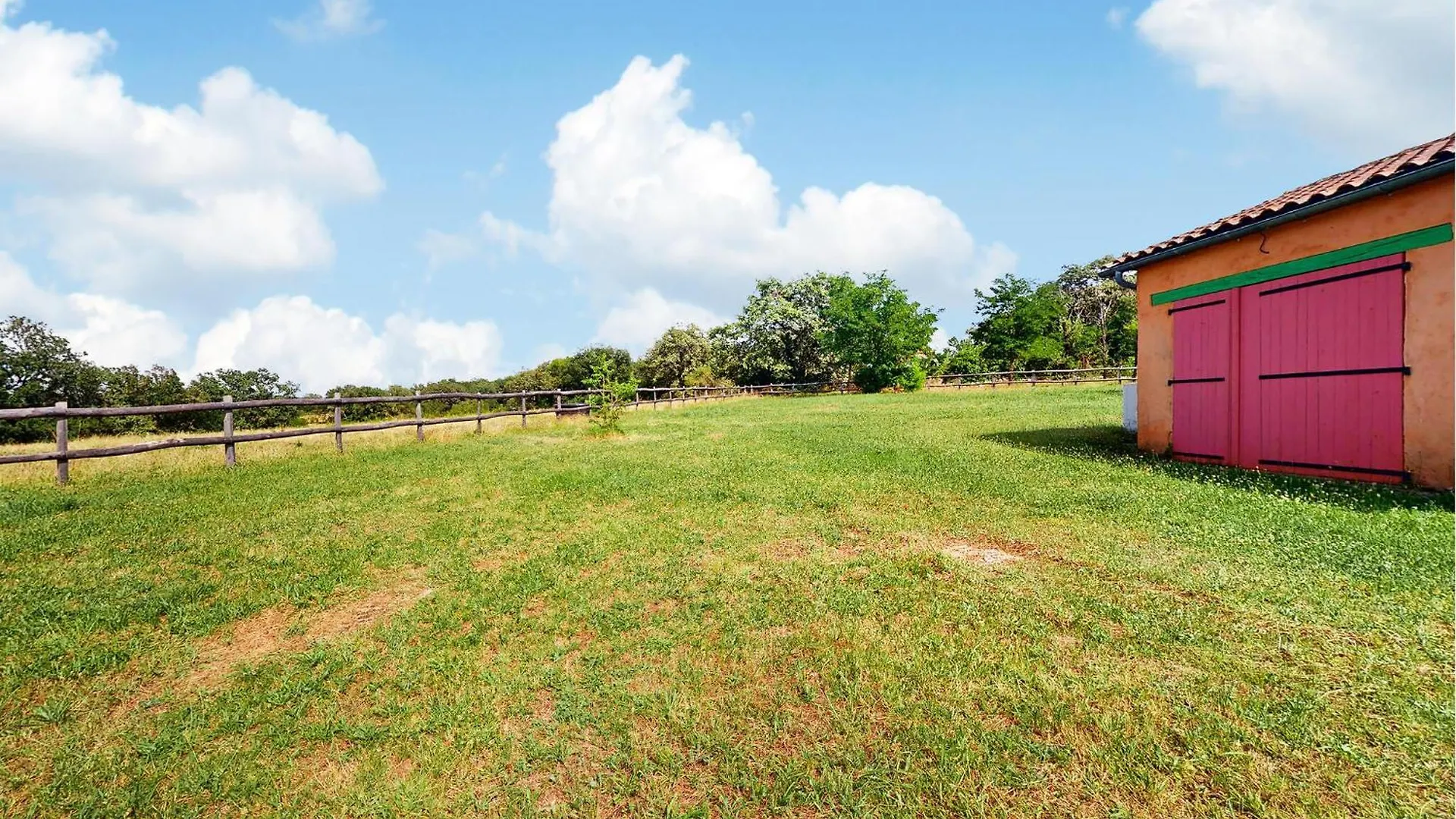 4 Bedroom Pet Friendly Home In Carlucet 0*,  Frankrijk